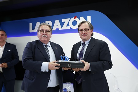 El Palacio de Congresos de Zaragoza recibe el premio al mejor centro congresual de España