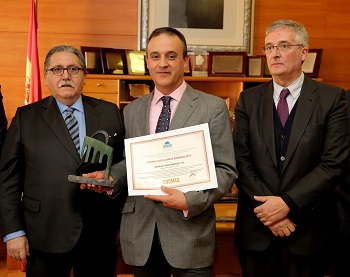 Enomaq convoca el premio excelencia para bodegas