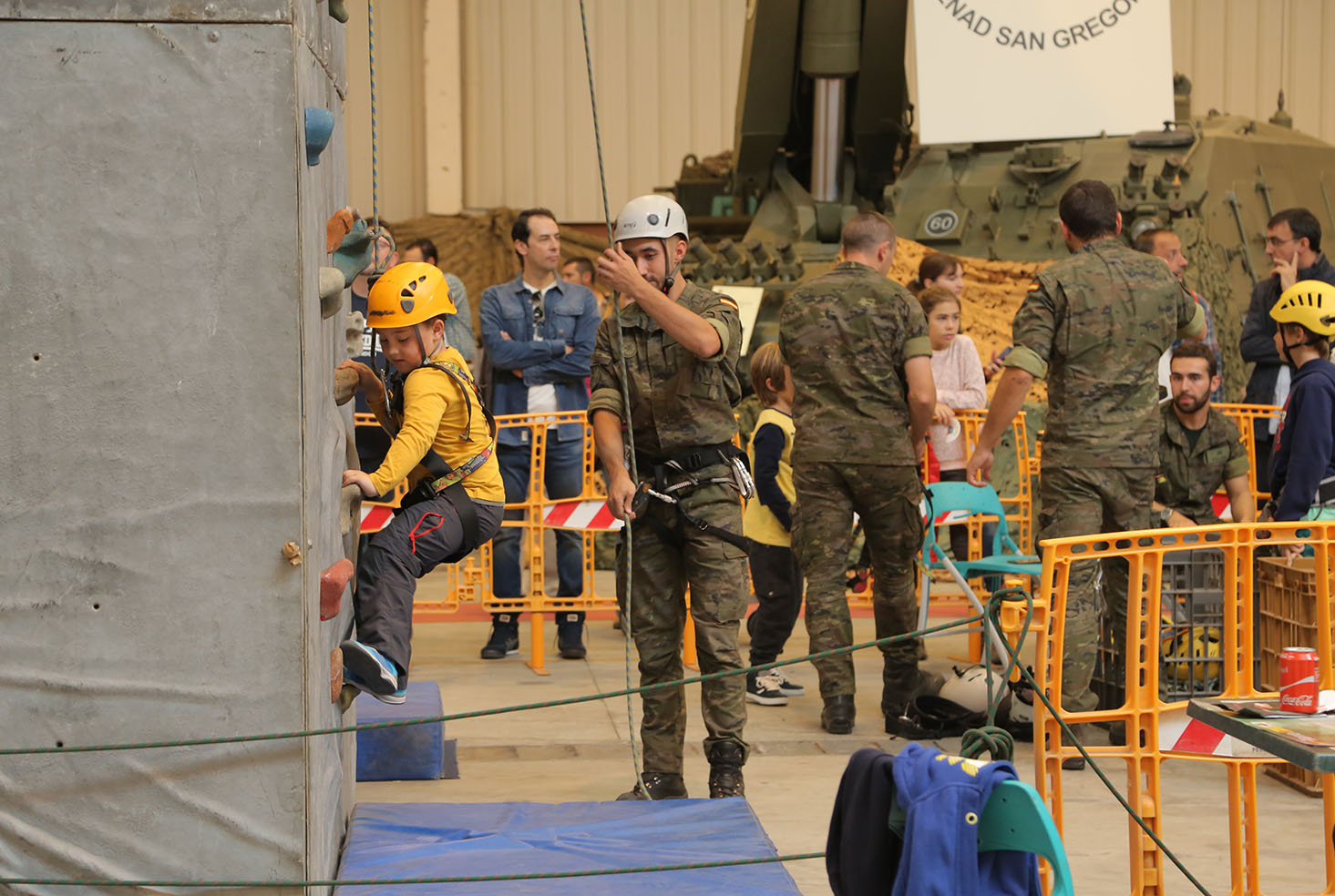 Diversion, destreza e investigacion, los tres ejes del Pabellon de las Fuerzas Armadas, en Feria General 